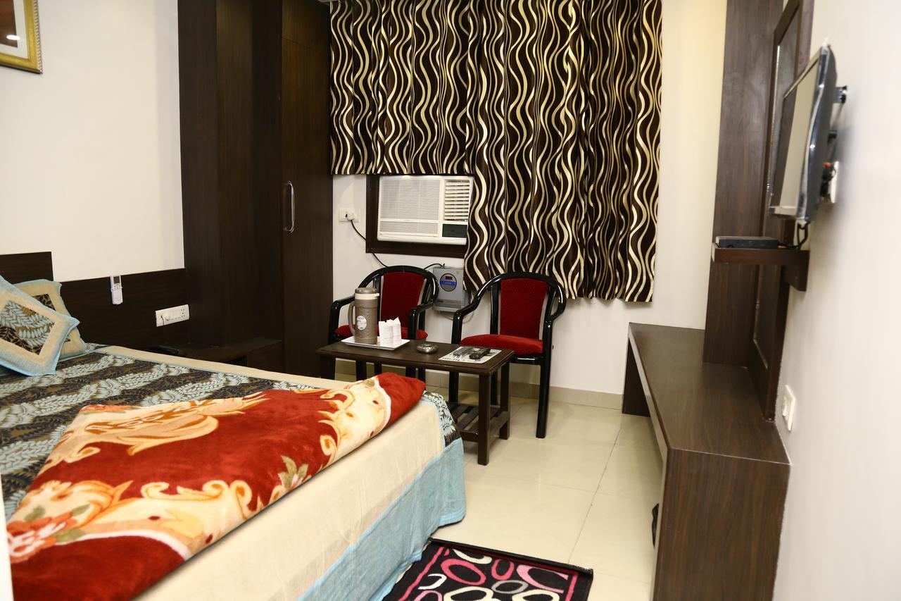 Hotel Abhinandan Inn Džajpur Exteriér fotografie