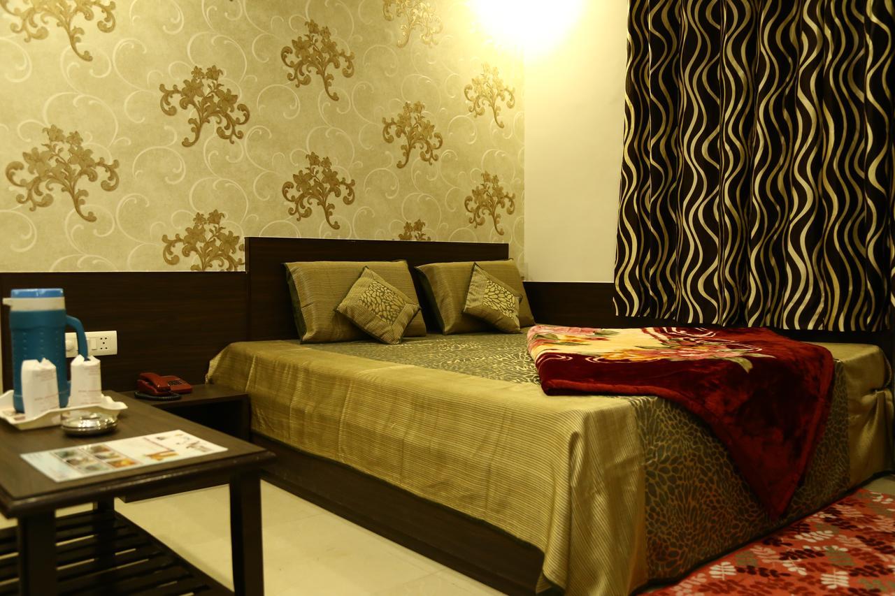 Hotel Abhinandan Inn Džajpur Exteriér fotografie