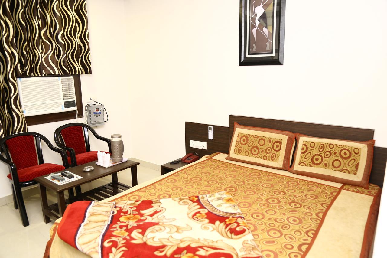 Hotel Abhinandan Inn Džajpur Exteriér fotografie
