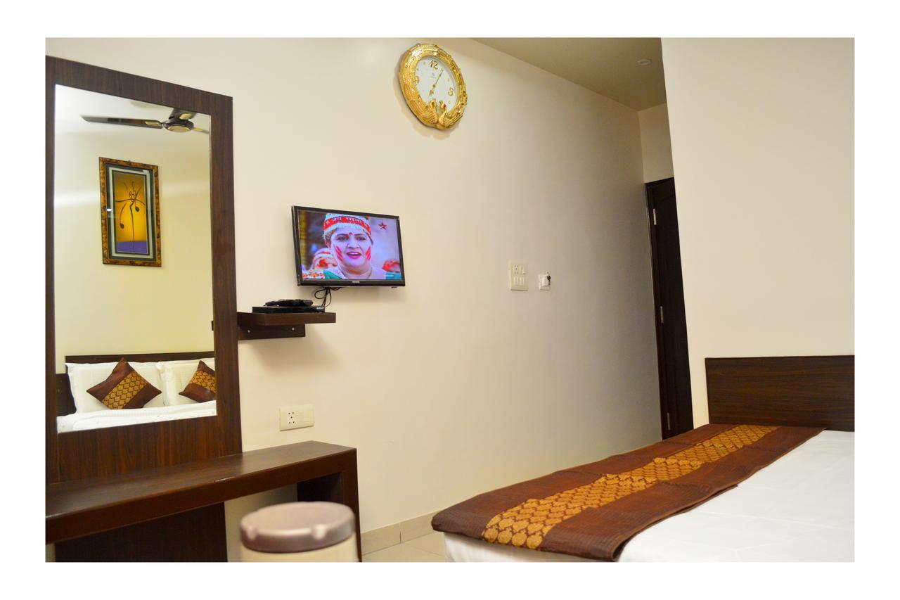 Hotel Abhinandan Inn Džajpur Exteriér fotografie