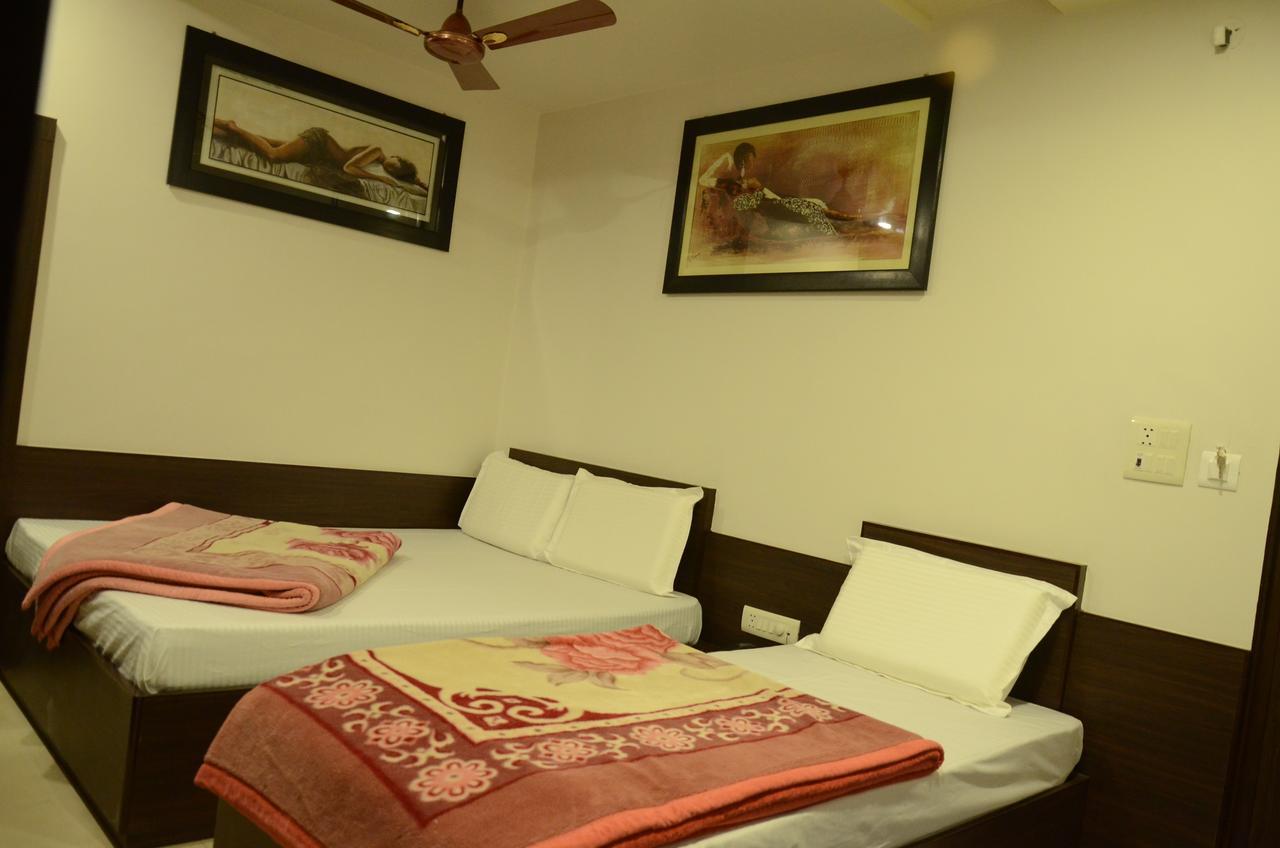 Hotel Abhinandan Inn Džajpur Exteriér fotografie